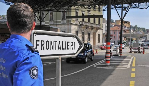 GRAVE LA DECISIONE DI INTERROMPERE I TRENI DEI FRONTALIERI