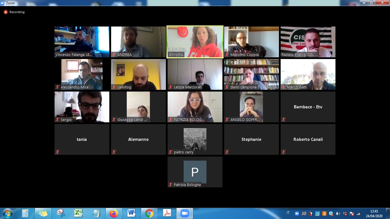 Conferenza stampa online